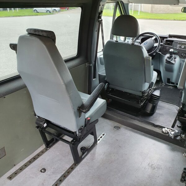 Ford Transit L2H2 280M extra zitplaats 2